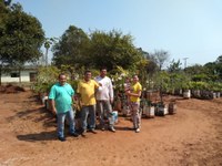 Vereadores realizam ação de combate ao mosquito Aedes aegypti.